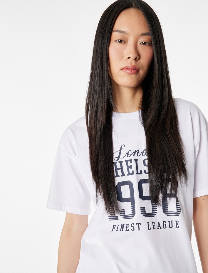  Slim Fit Kısa Kollu Bisiklet Yaka Kolej Baskılı Tişört