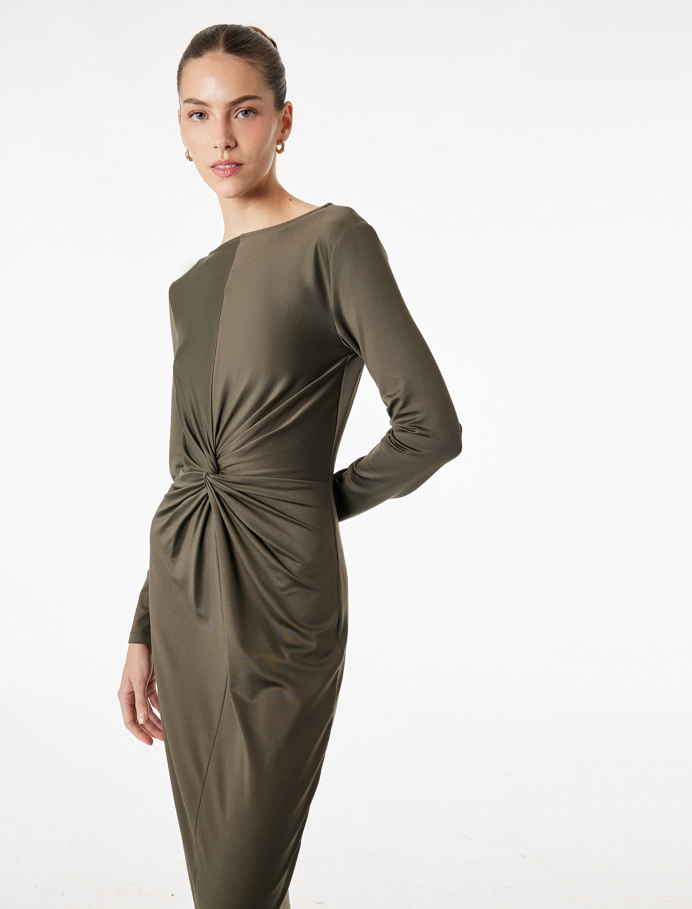   Uzun Kollu Yuvarlak Yaka Midi Boy Drape Detaylı Elbise