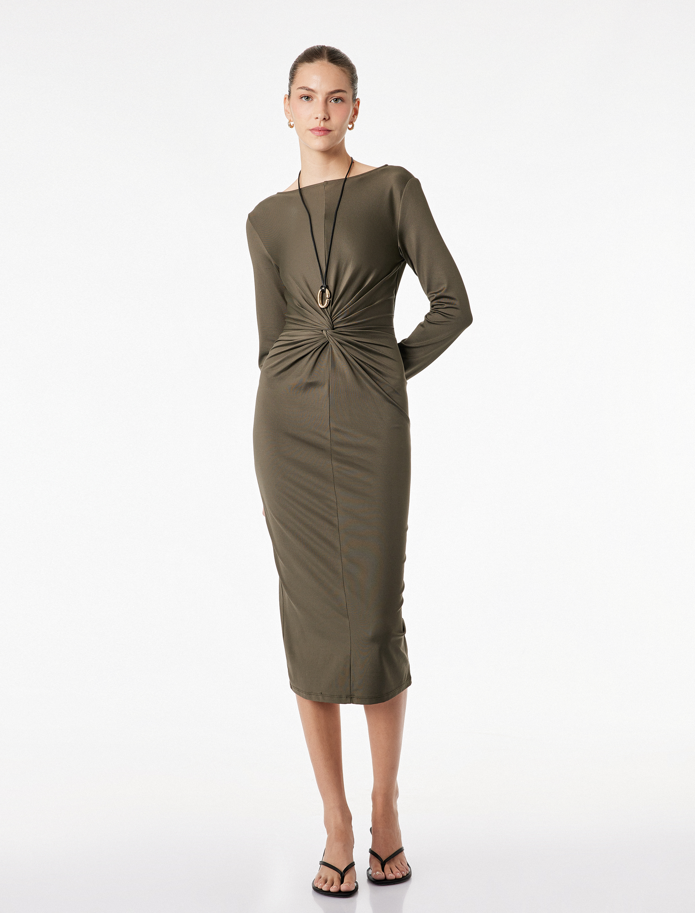   Uzun Kollu Yuvarlak Yaka Midi Boy Drape Detaylı Elbise