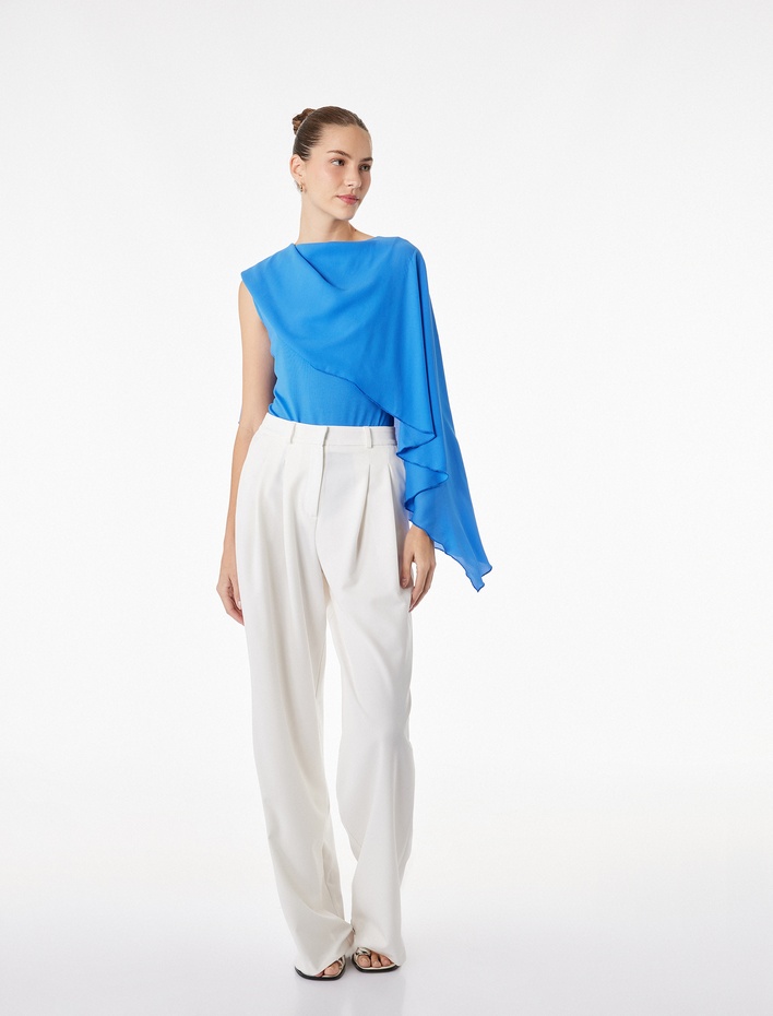  Slim Fit Yuvarlak Yaka Tül Detaylı Asimetrik Kesim Pelerin Bodysuit