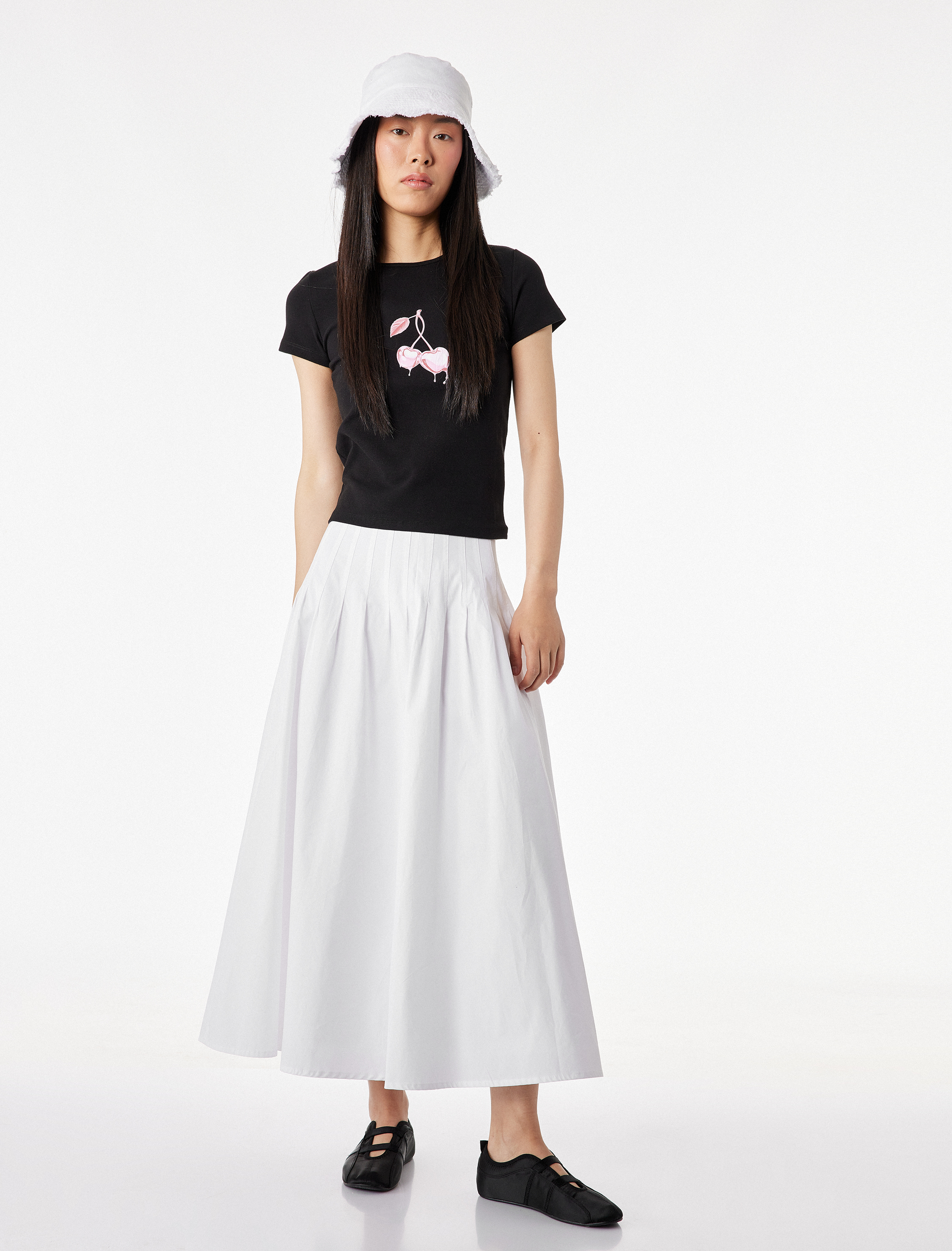   Slim Fit Kısa Kollu Bisiklet Yaka Kiraz Baskılı Crop Tişört