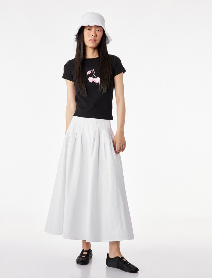  Slim Fit Kısa Kollu Bisiklet Yaka Kiraz Baskılı Crop Tişört