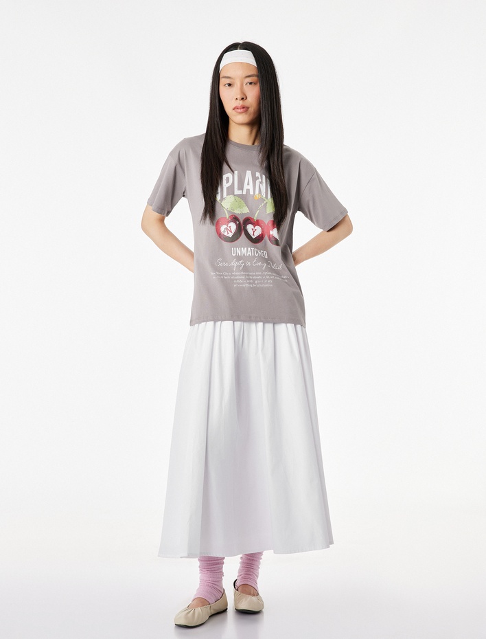  Rahat Kalıp Kısa Kollu Kiraz Baskılı Bisiklet Yaka Tişört