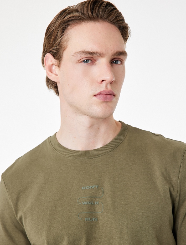  Regular Fit Kısa Kollu Pamuklu Bisiklet Yaka Baskılı Tişört