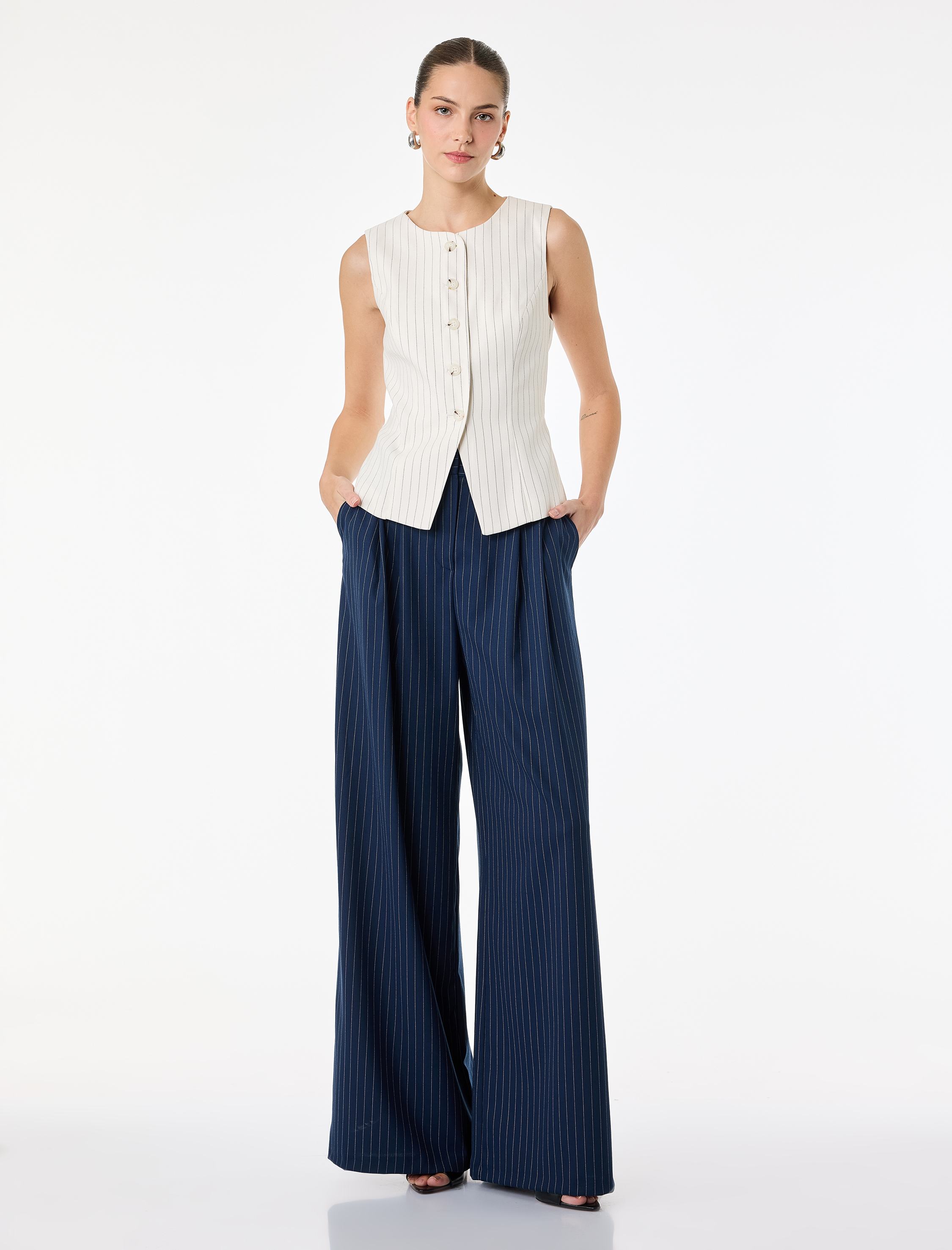   Slim Fit Bisiklet Yaka Çizgili Yelek