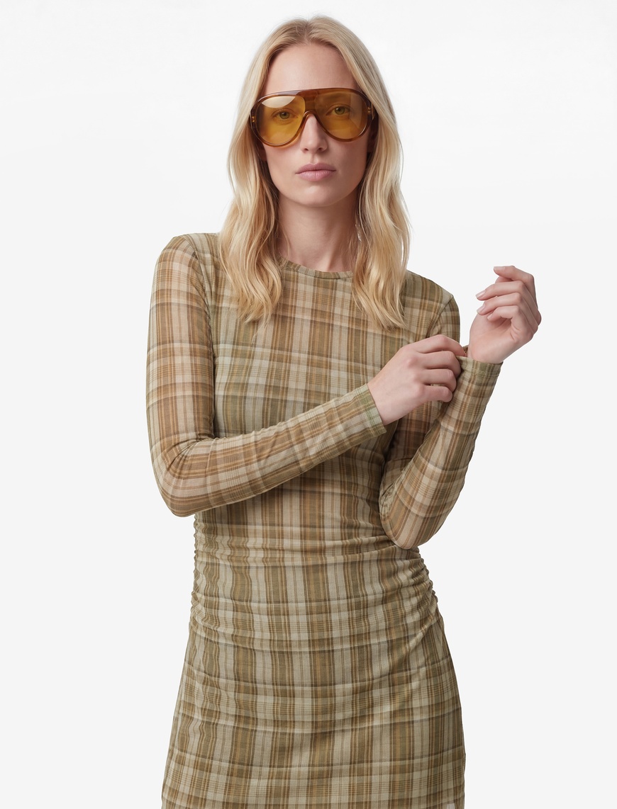 Koton Kadın Slim Fit Uzun Kollu Yuvarlak Yaka Drapeli Detaylı Mini Ekose Tül Elbise