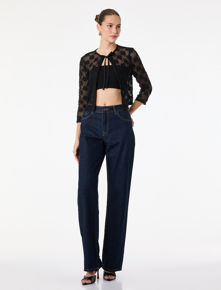  Slim Fit Uzun Kollu Bisiklet Yaka Önden Bağlamalı Fiyonklu Dantel Crop Bluz