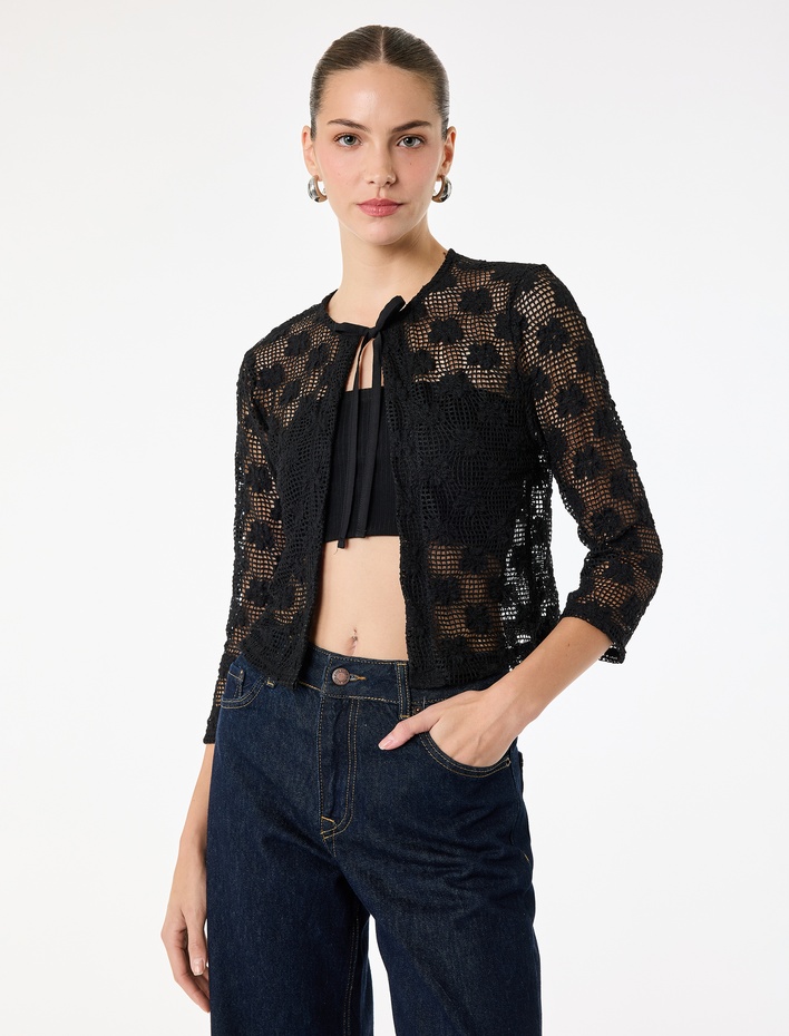  Slim Fit Uzun Kollu Bisiklet Yaka Önden Bağlamalı Fiyonklu Dantel Crop Bluz