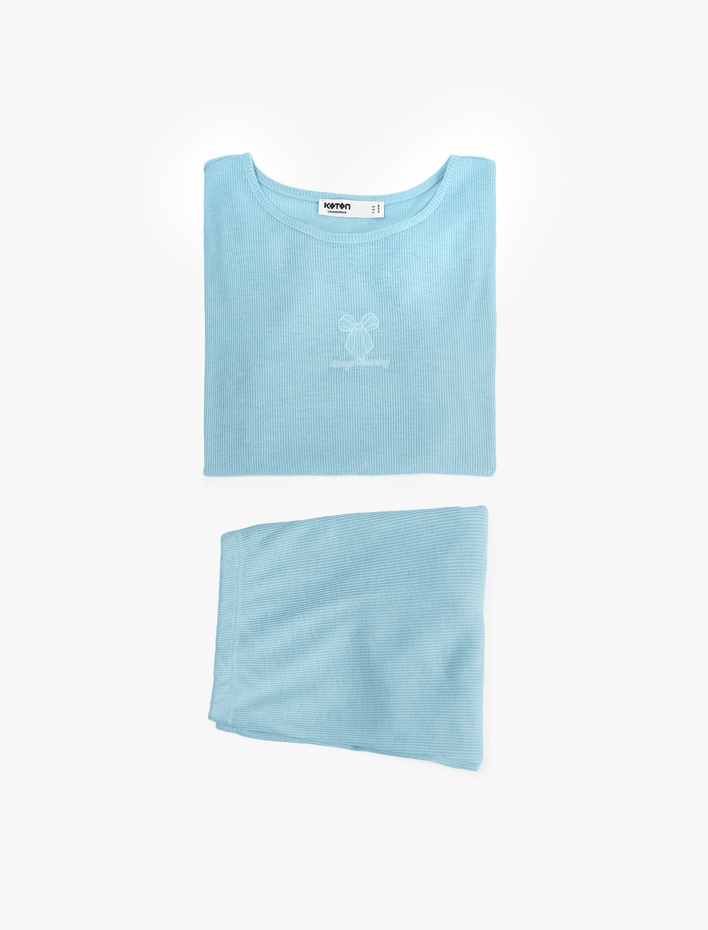  Kaşkorse Fiyonk İşleme Detaylı Şortlu Pijama Takımı