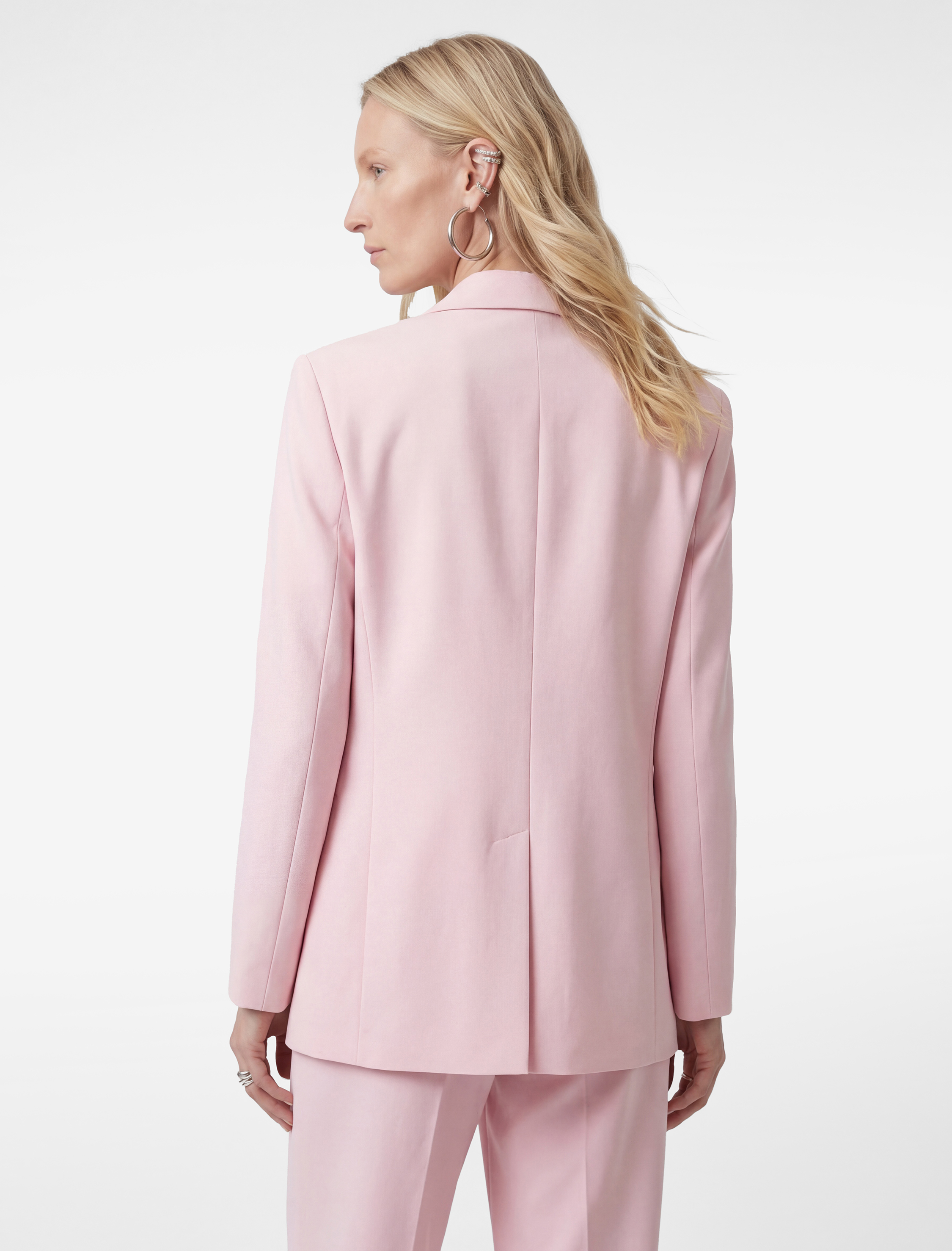   Düğmeli Geniş Yaka Cep Detaylı Blazer Ceket