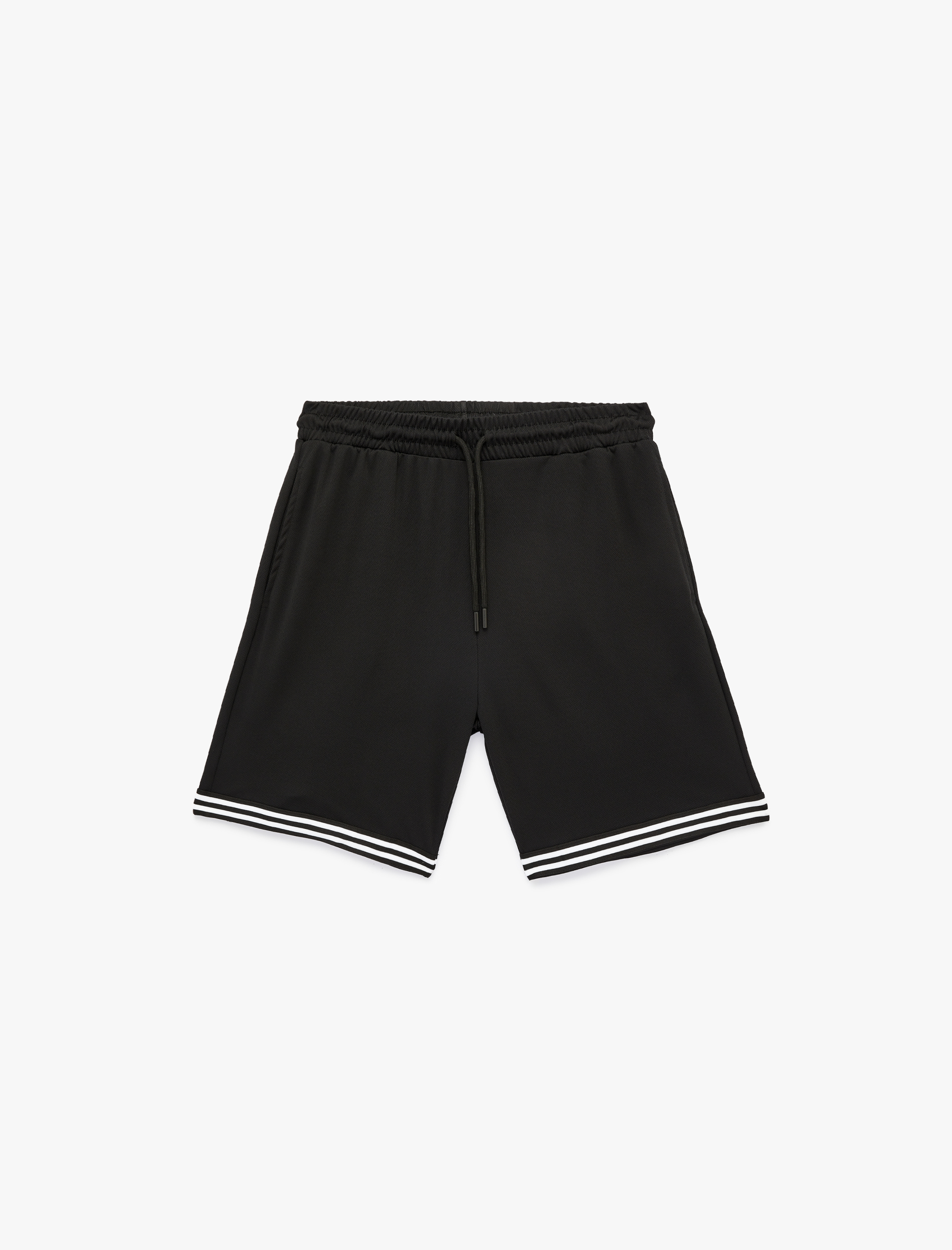   Çizgi Detaylı Cepli Rahat Kalıp Beli Bağcıklı Spor Şort