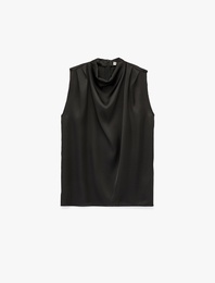Dik Yaka Kolsuz Drape Detaylı Saten Bluz