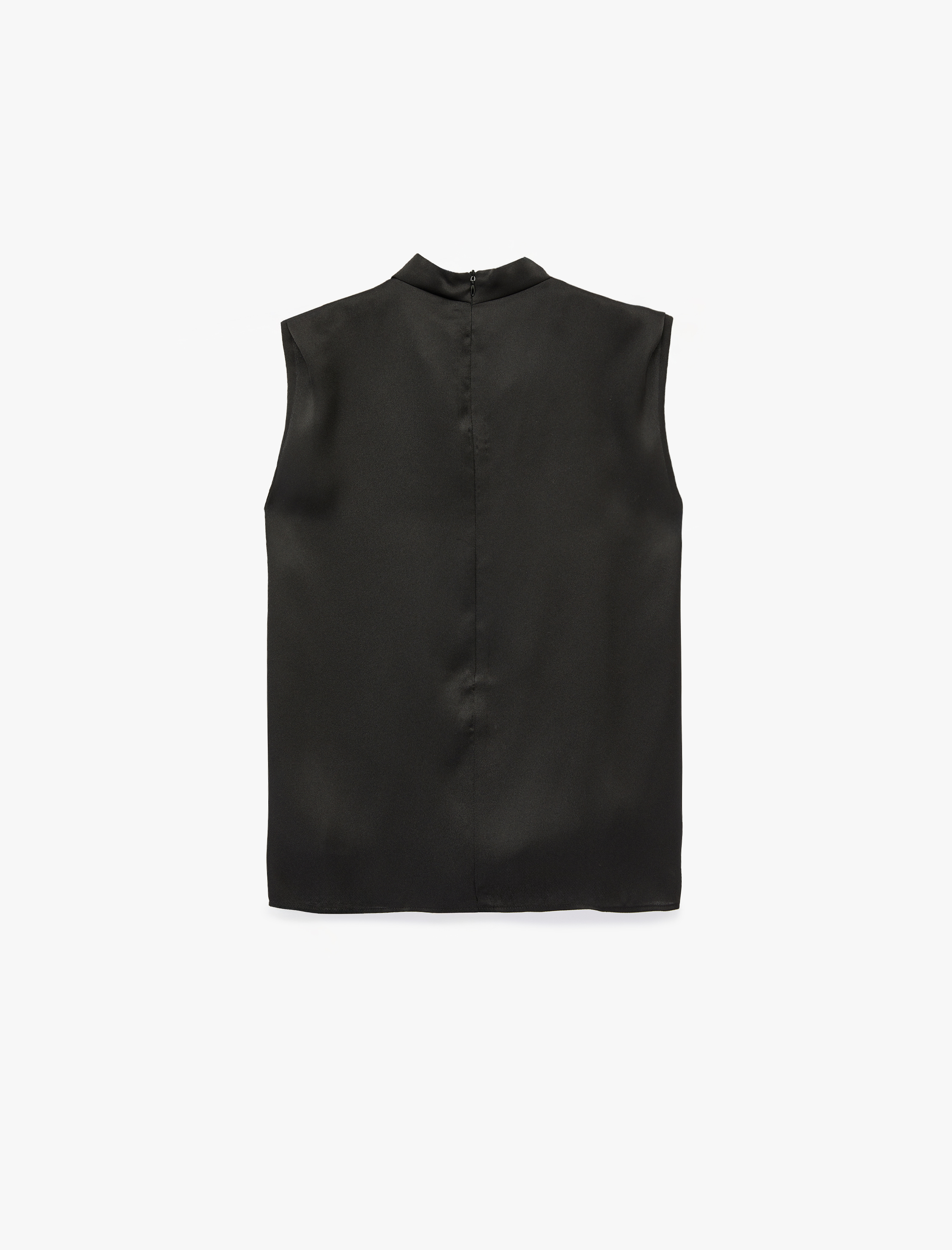   Dik Yaka Kolsuz Drape Detaylı Saten Bluz