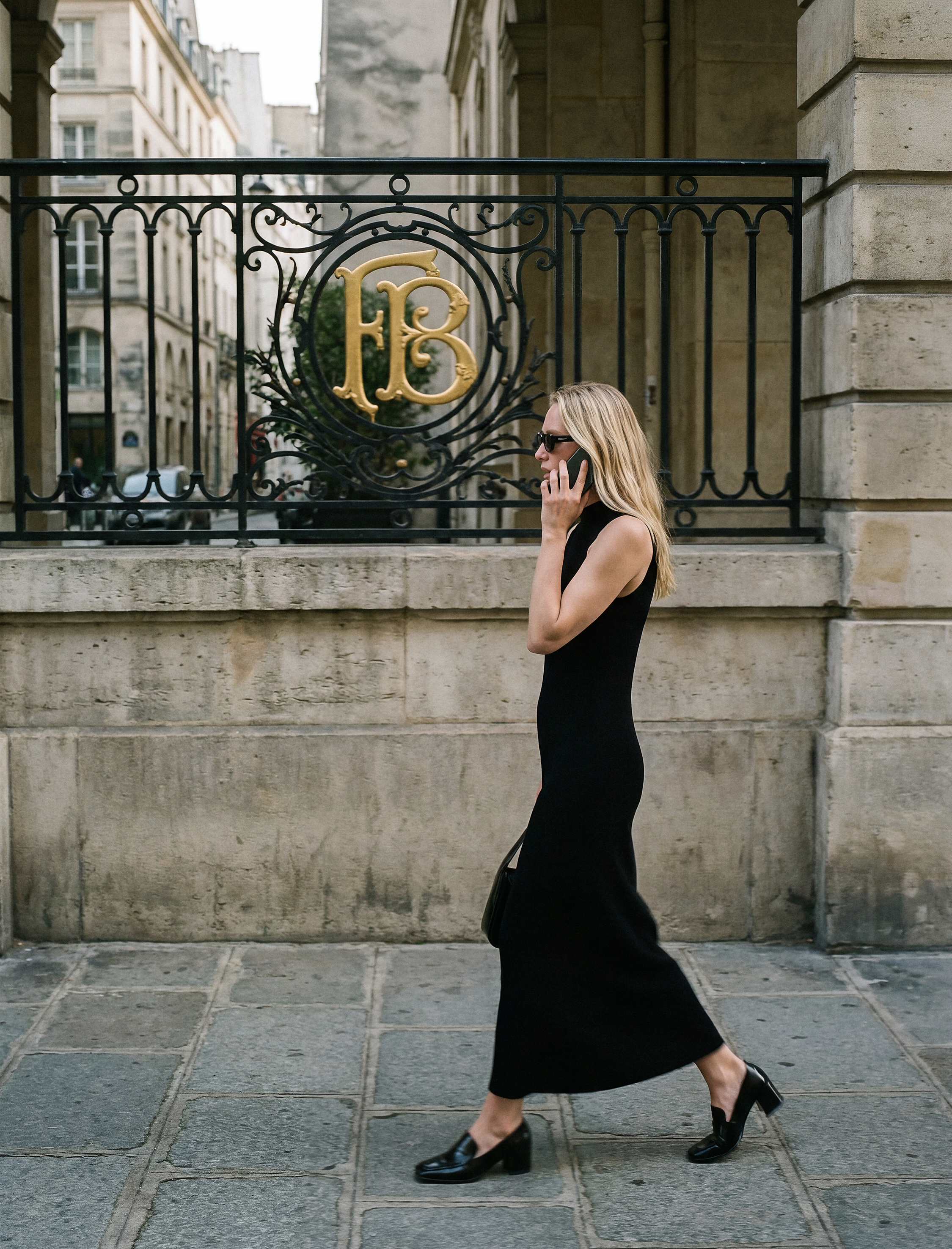   Dik Yaka Viskon Kolsuz Triko Elbise