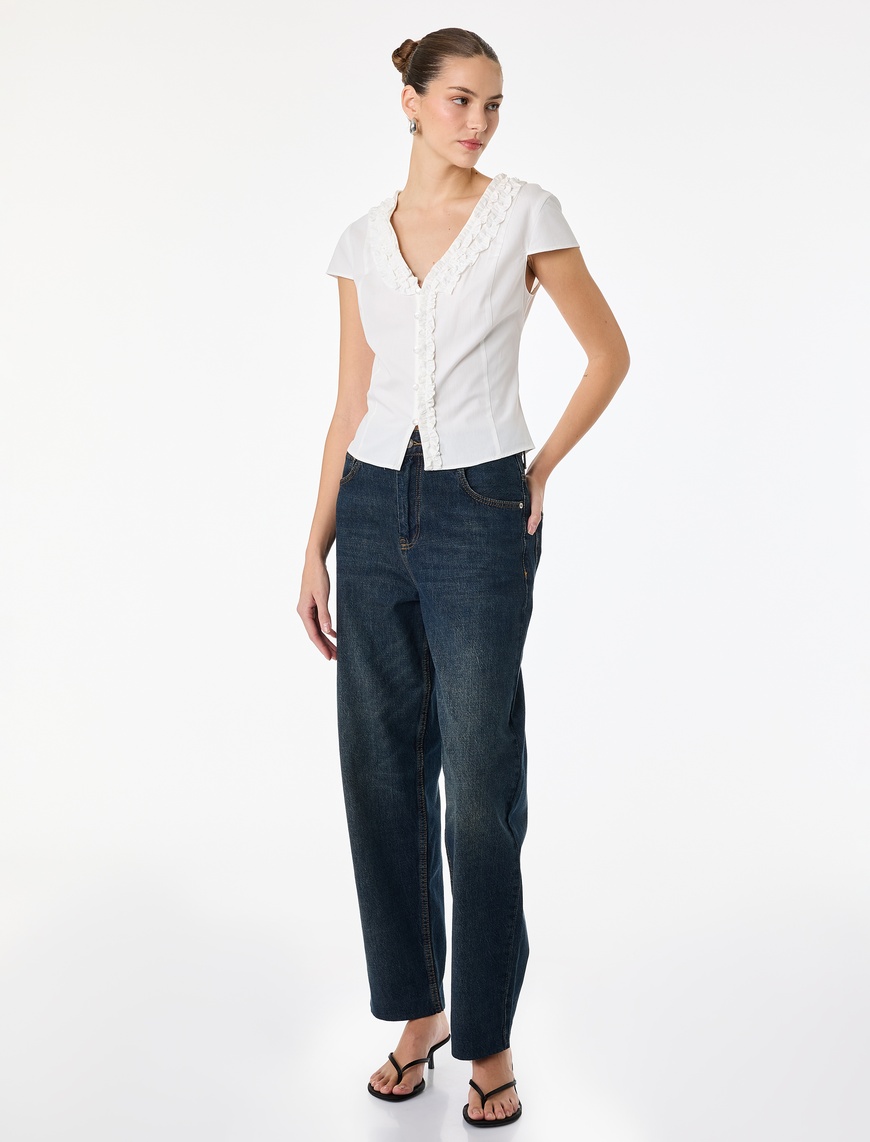 Koton Kadın Pamuklu Slim Fit Kap Kol V Yaka Fırfırlı Poplin Gömlek