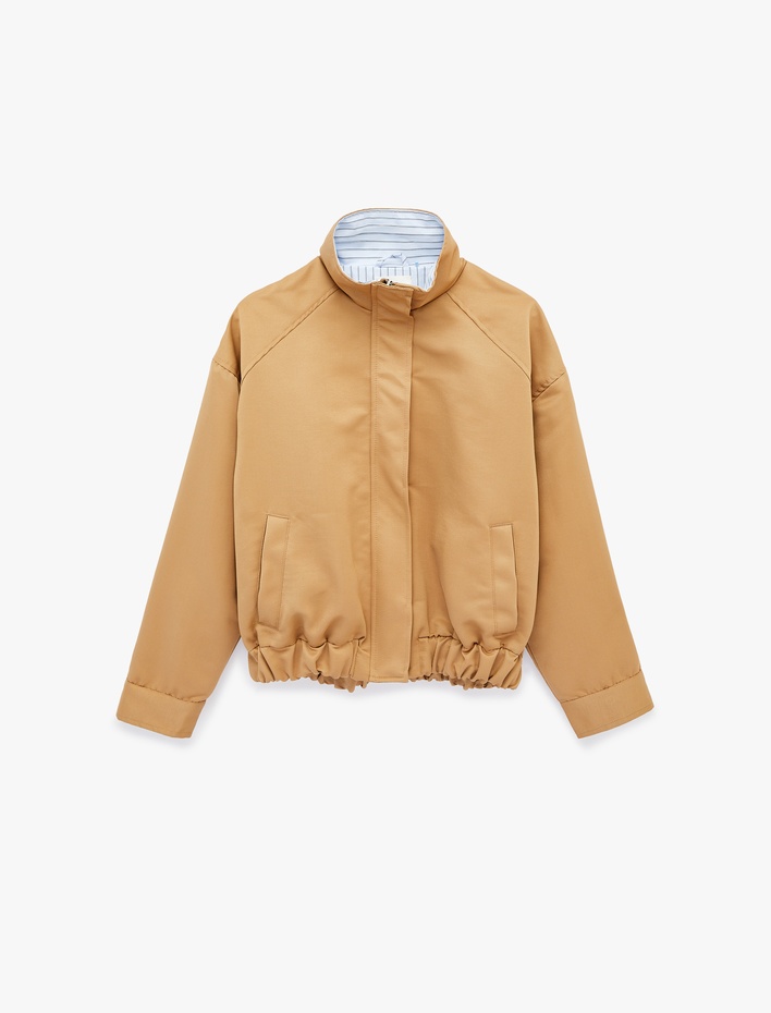  Cep Detaylı Çıtçıt Düğmeli Fermuarlı Crop Dik Yaka Mevsimlik Ceket