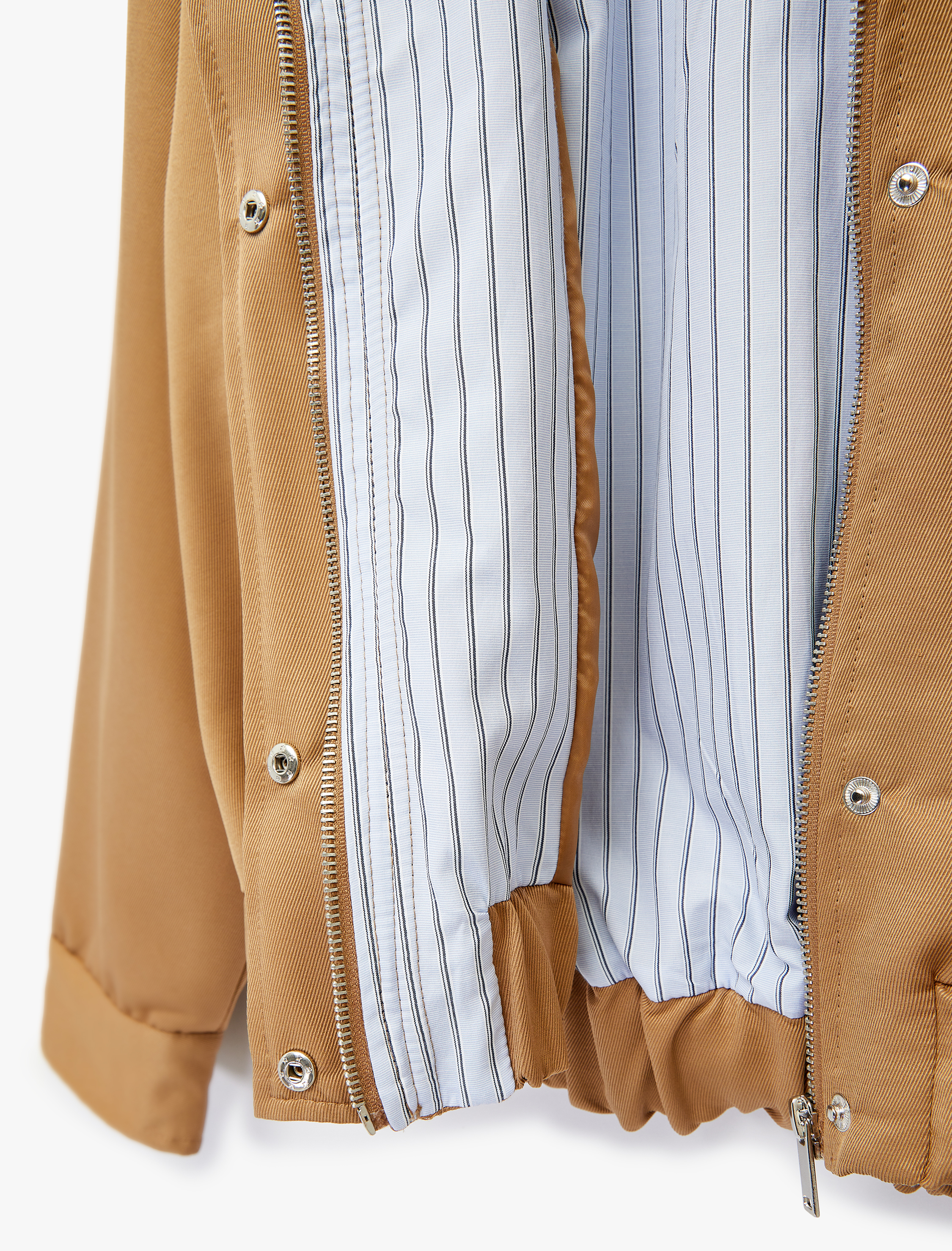   Cep Detaylı Çıtçıt Düğmeli Fermuarlı Crop Dik Yaka Mevsimlik Ceket