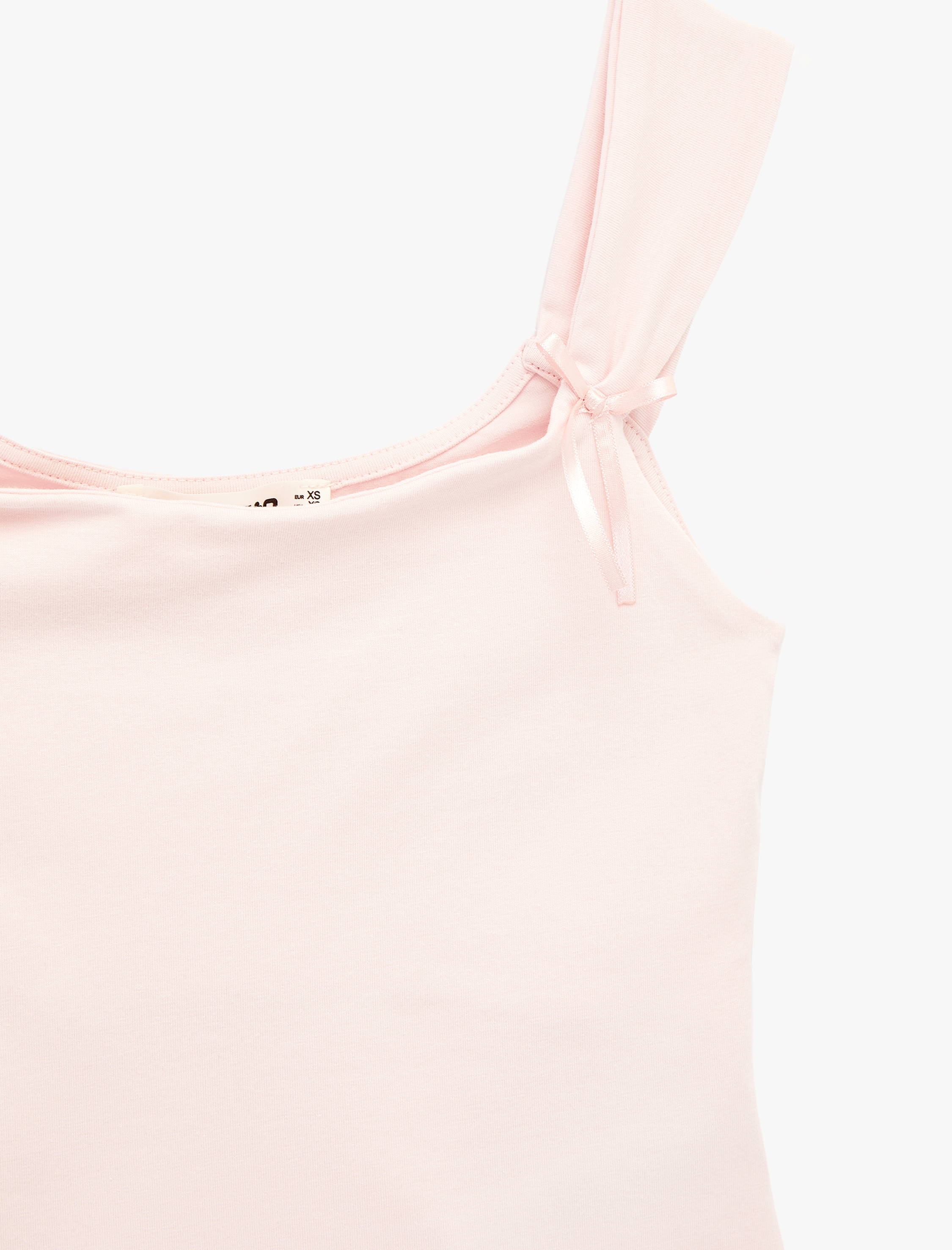   Pamuklu Slim Fit Kolsuz Kare Yaka Fiyonklu Bluz