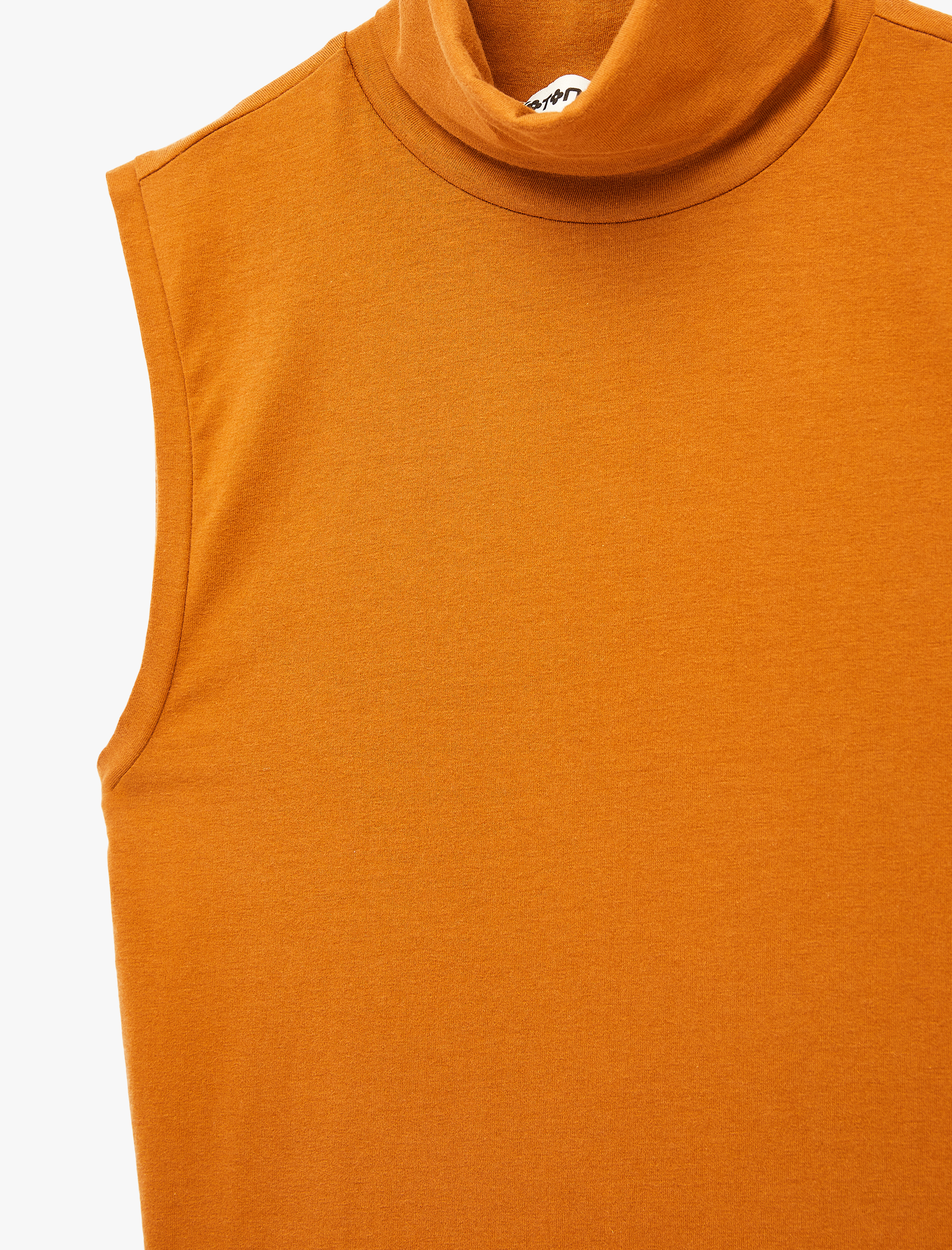   Pamuklu Slim Fit Dik Yaka Kolsuz Bluz