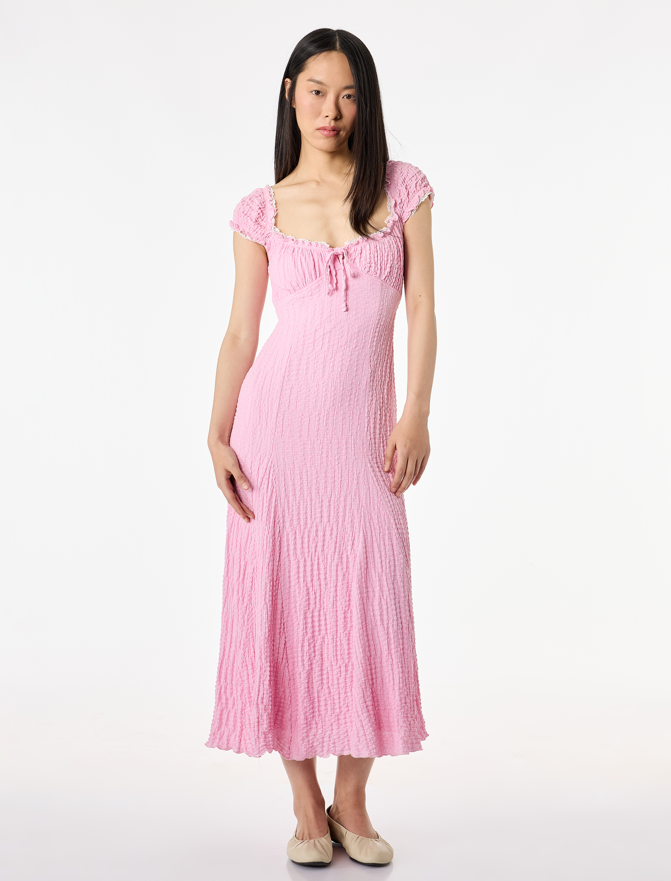 Kolsuz Bağcıklı U Yaka Bürümcük Dantel Detaylı Uzun Elbise