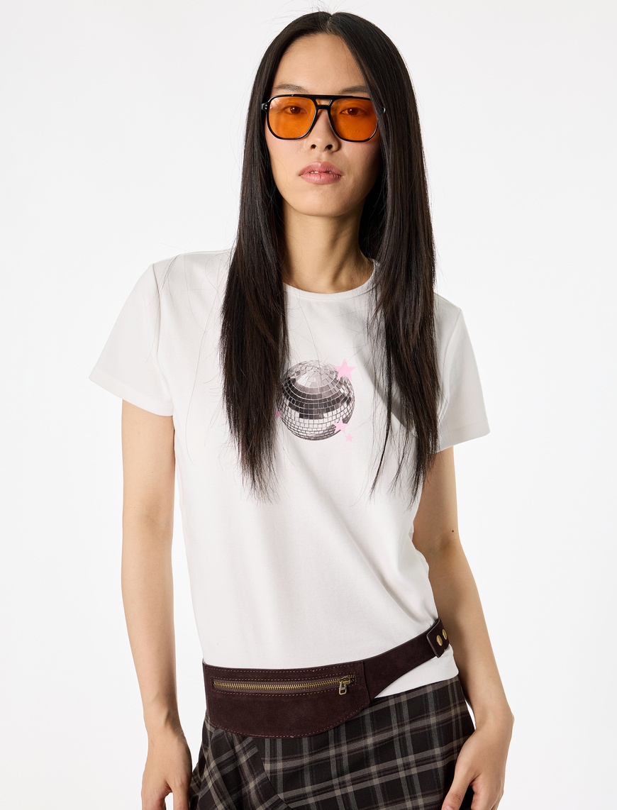 Koton Kadın Slim Fit Kısa Kollu Bisiklet Yaka Pamuklu Payetli T-Shirt