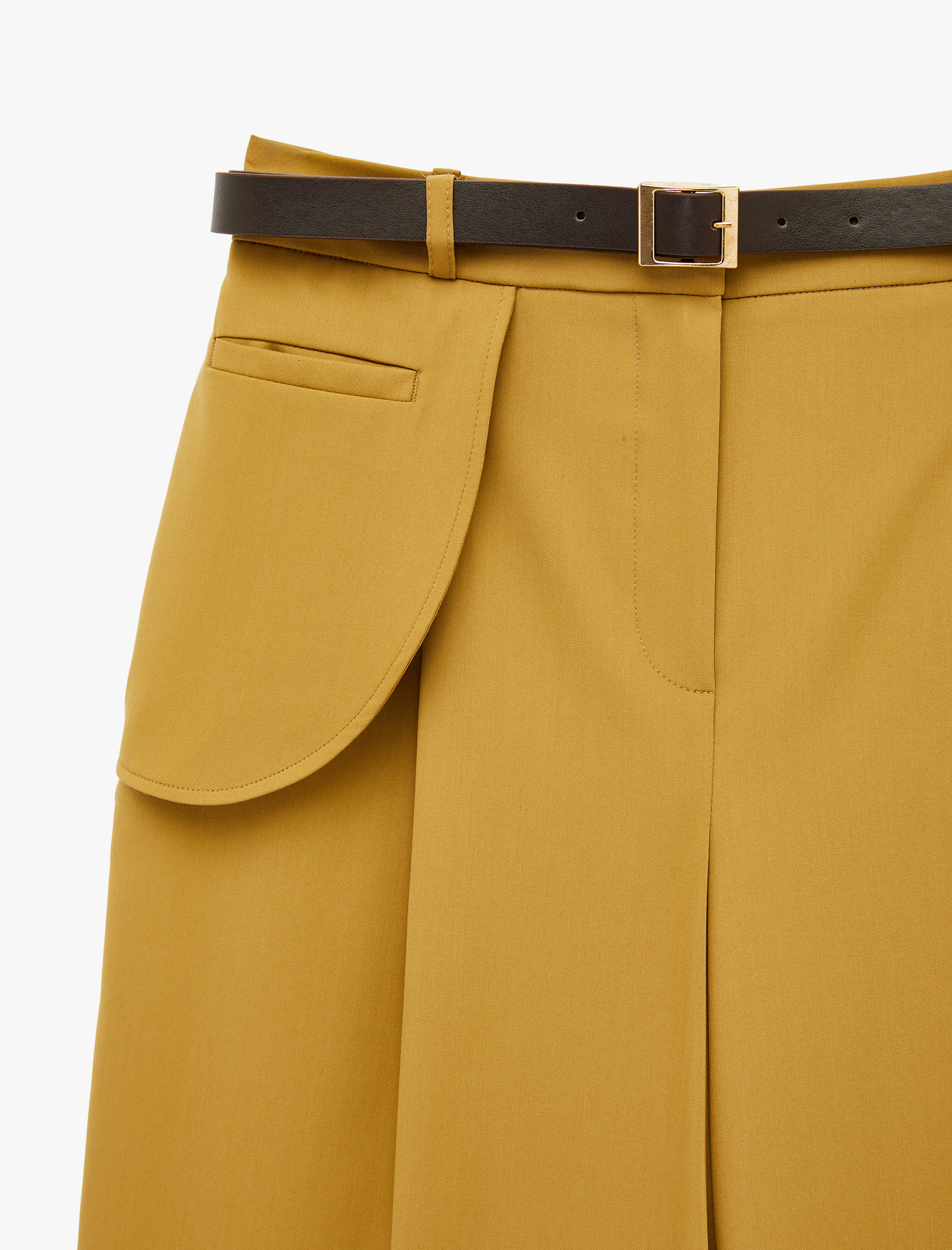   Yüksek Bel Cep Detaylı Kemerli Geniş Paça Kumaş Pantolon