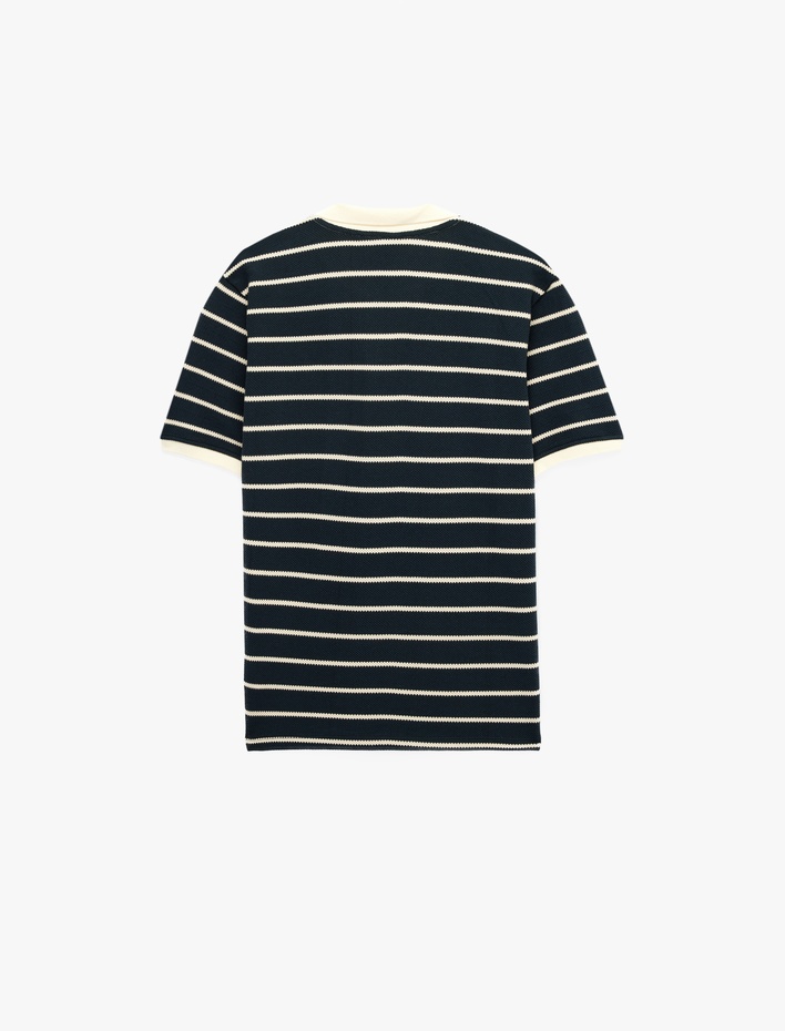  Pamuklu Regular Fit Kısa Kollu Çizgili Polo Yaka Tişört