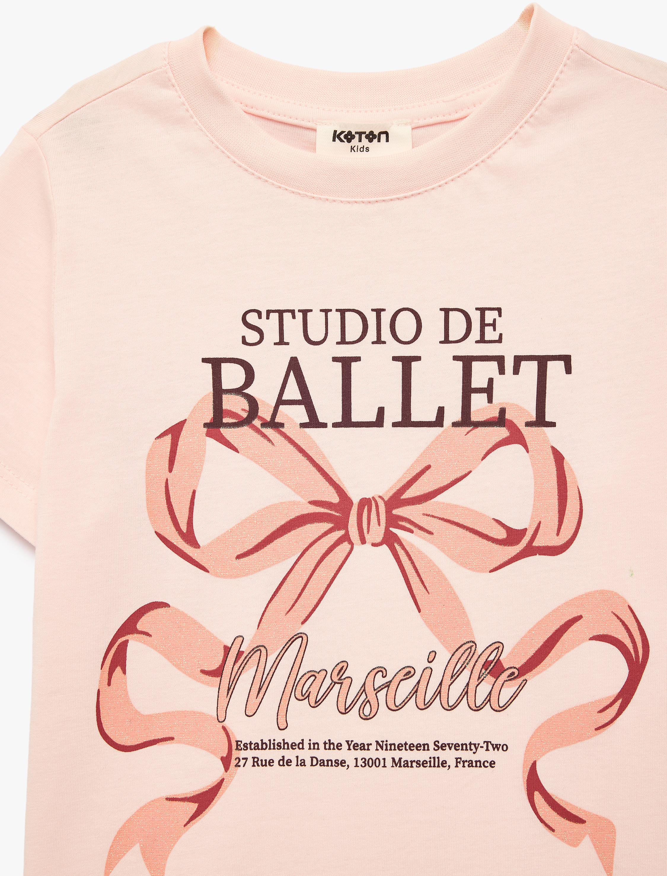  Kız Çocuk Sim Detaylı Fiyonk Baskılı Kısa Kollu Bisiklet Yaka Pamuklu Tişört