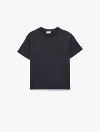 Pamuklu Kısa Kollu Bisiklet Yaka Basic Oversize Tişört