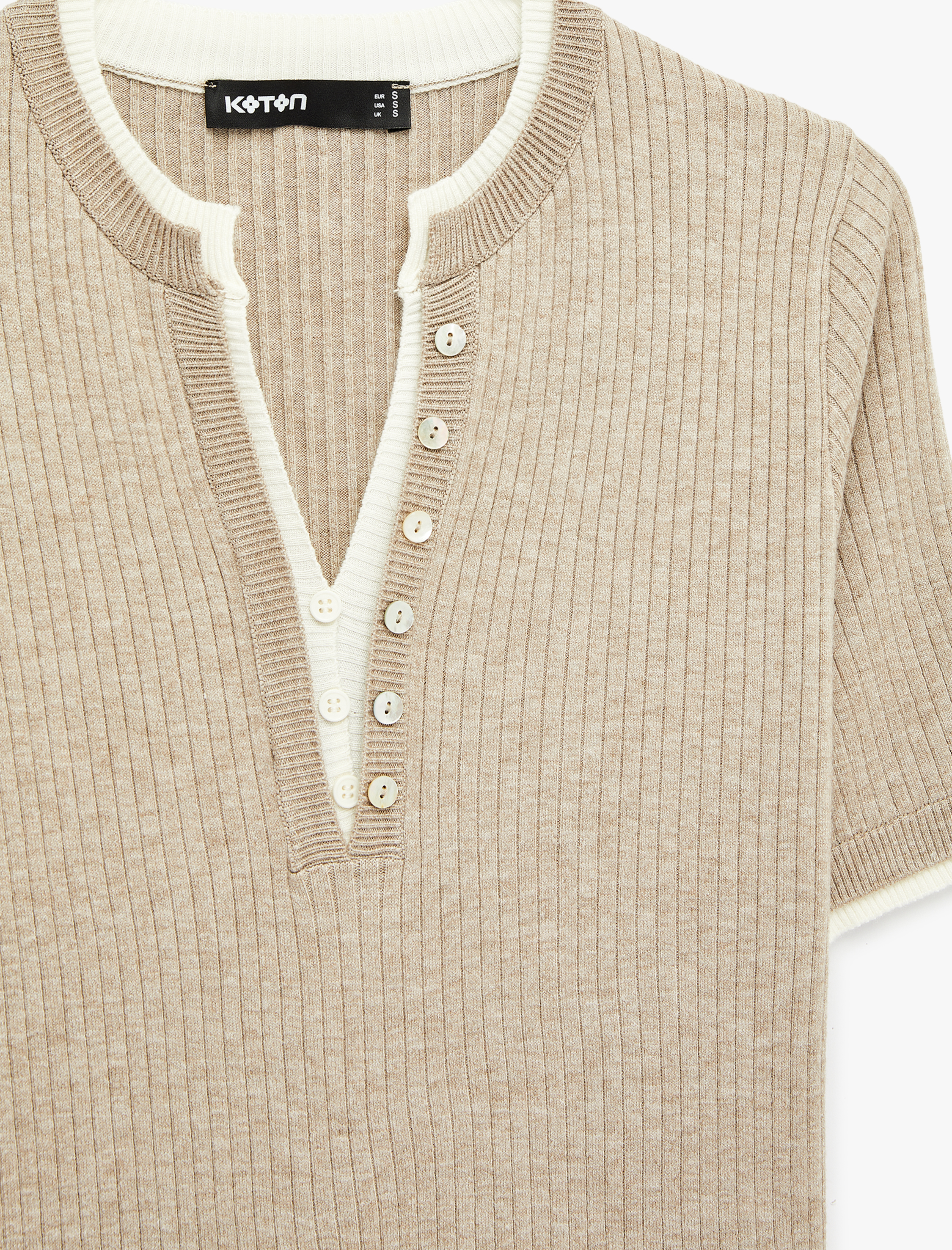   Düğmeli Bisiklet Çift Yaka Kısa Kollu Viskon Triko Kazak