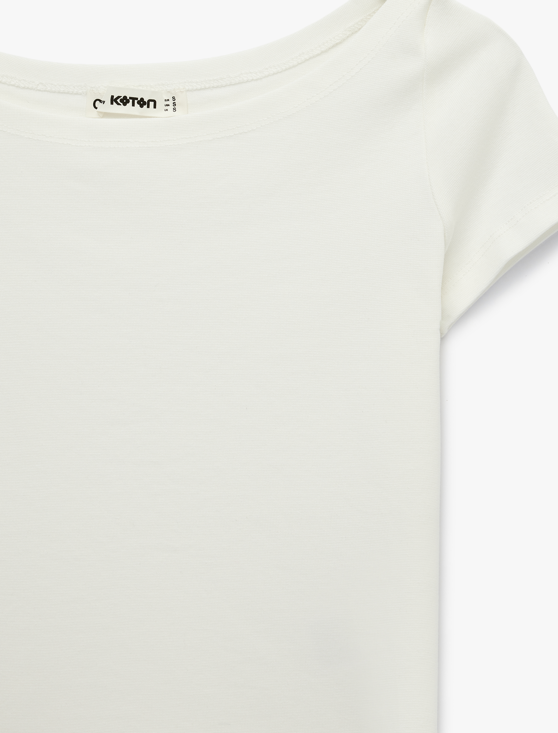   Pamuklu Kısa Kollu Kayık Yaka Slim Fit Tişört