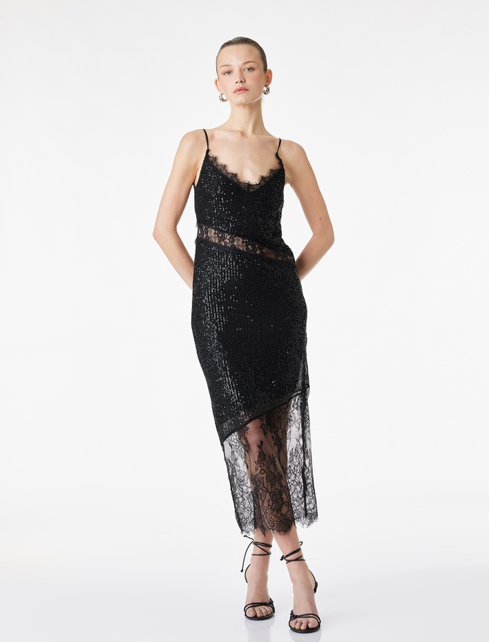  Dantel Detaylı Pullu Payetli Elbise