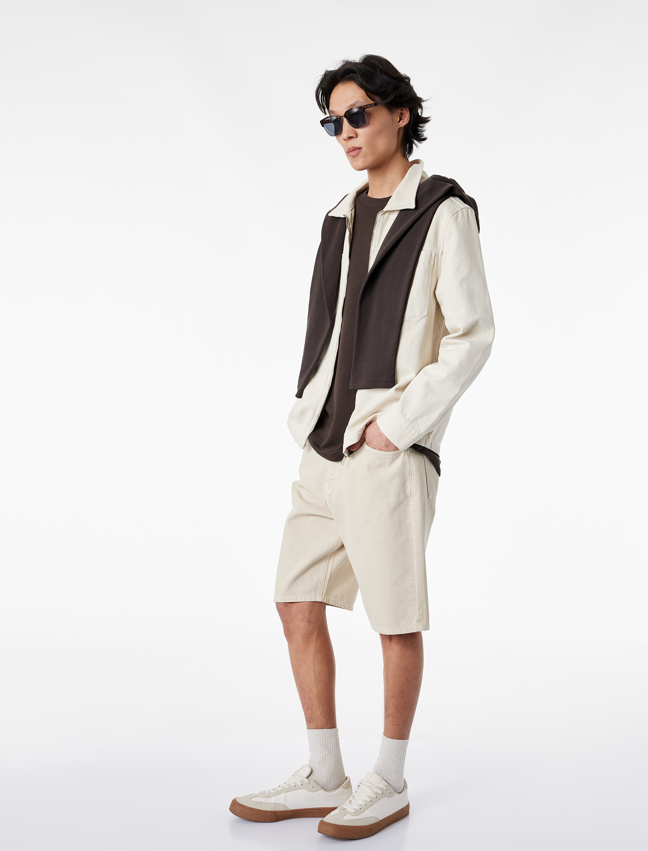   Pamuklu Cepli Rahat Kalıp Normal Bel Jean Şort