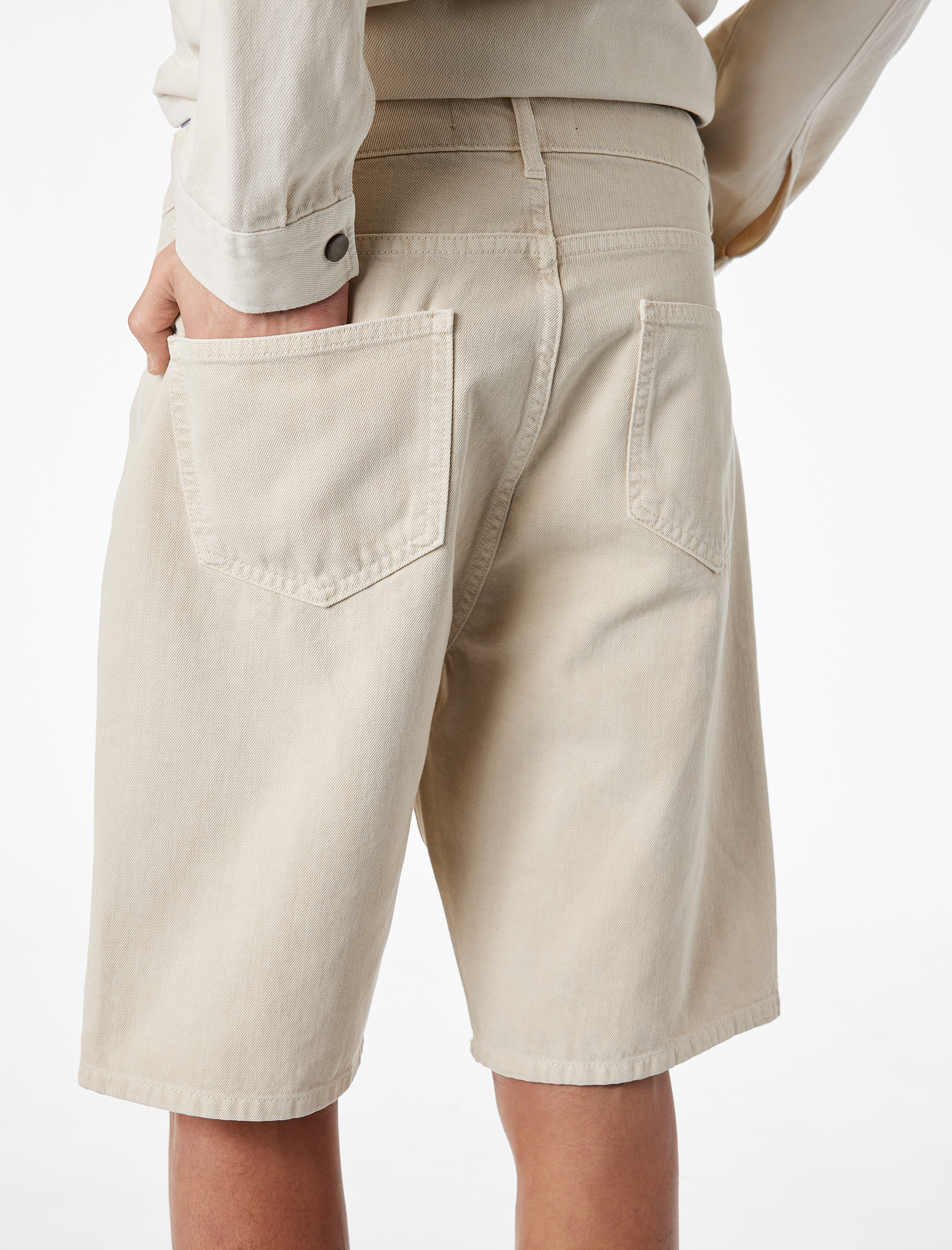   Pamuklu Cepli Rahat Kalıp Normal Bel Jean Şort