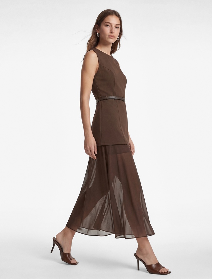  Slim Fit Bisiklet Yaka Kolsuz Kemerli Tül Detaylı Uzun Elbise