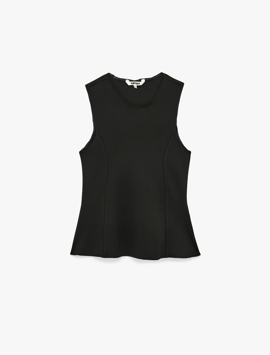 Koton Kadın Slim Fit Bisiklet Yaka Kolsuz Bluz