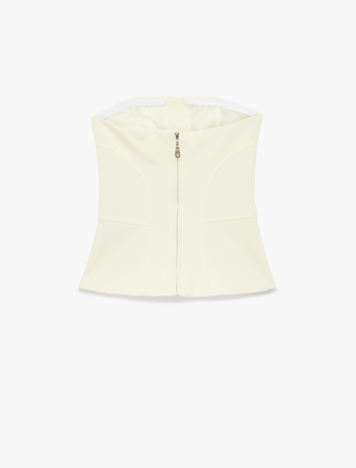  Kolsuz Slim Fit Yırtmaç Detaylı Straplez Bluz