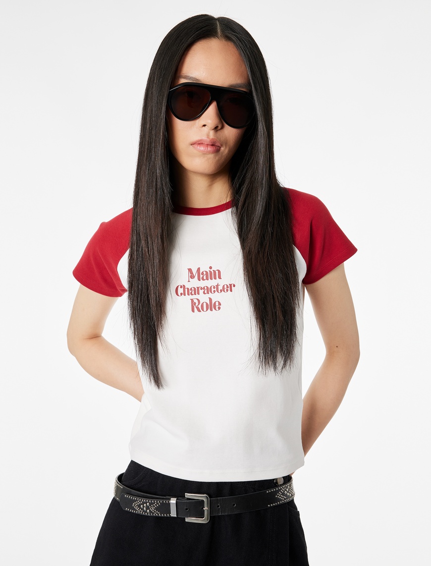 Koton Kadın Pamuklu Slim Fit Kısa Kollu Bisiklet Yaka Baskılı Crop T-Shirt