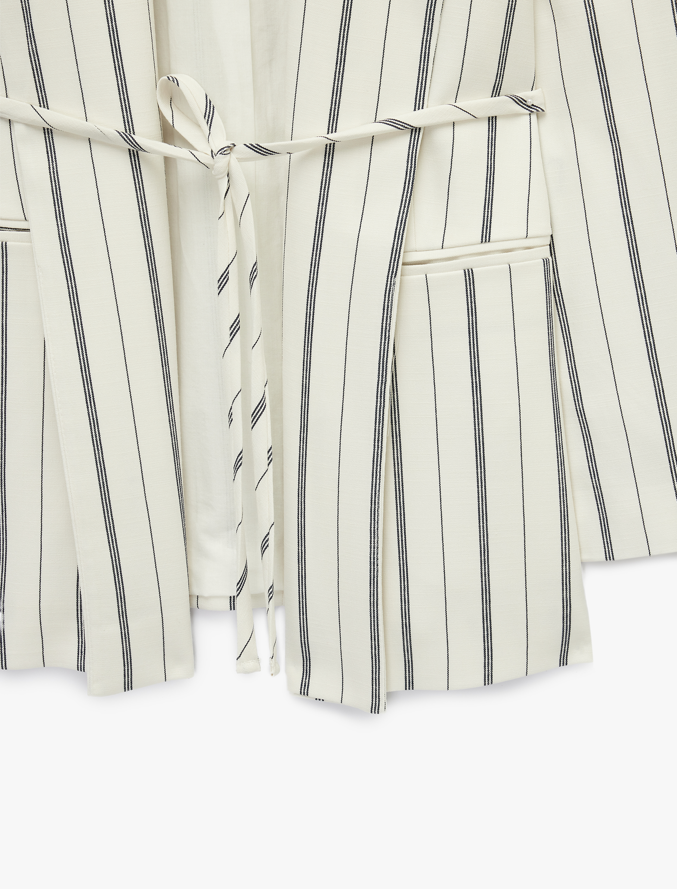   Uzun Kollu Cepli Beli Bağlama Detaylı Çizgili Blazer Ceket