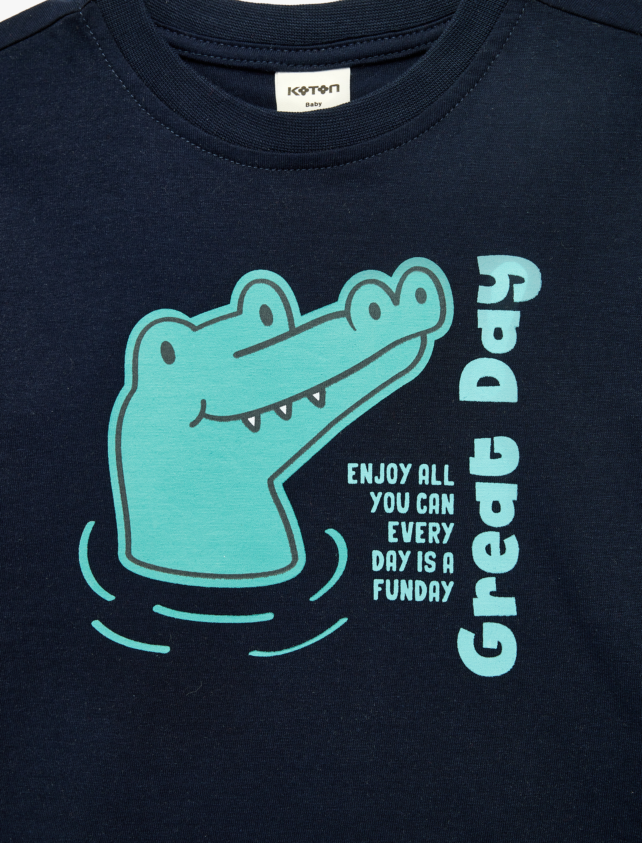  Erkek Bebek Timsah Baskılı Kısa Kollu Bisiklet Yaka Pamuklu Tişört