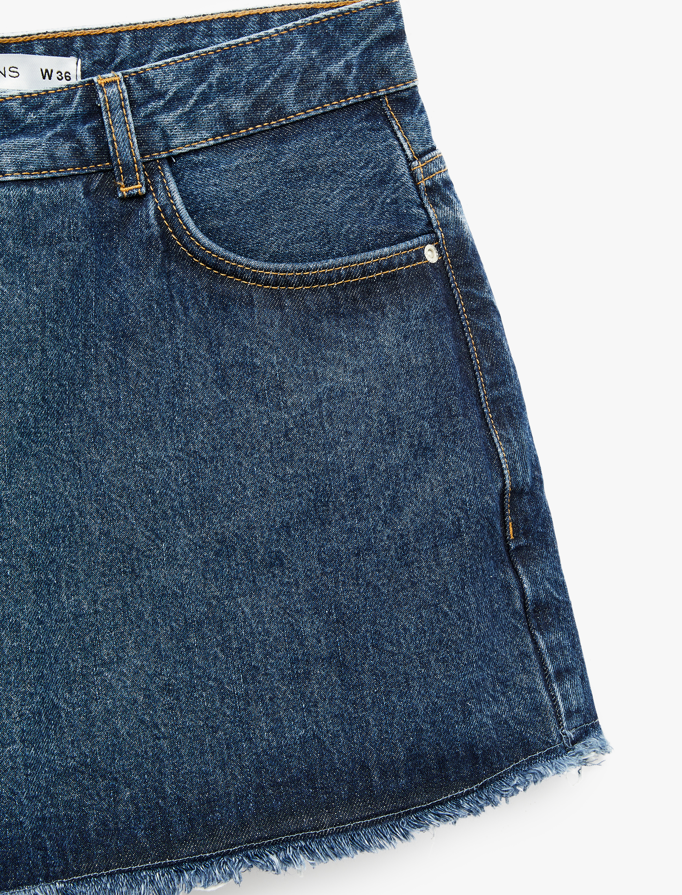   Asimetrik Kesim Düğmeli Rahat Kalıp Pamuklu Denim Mini Şort Etek