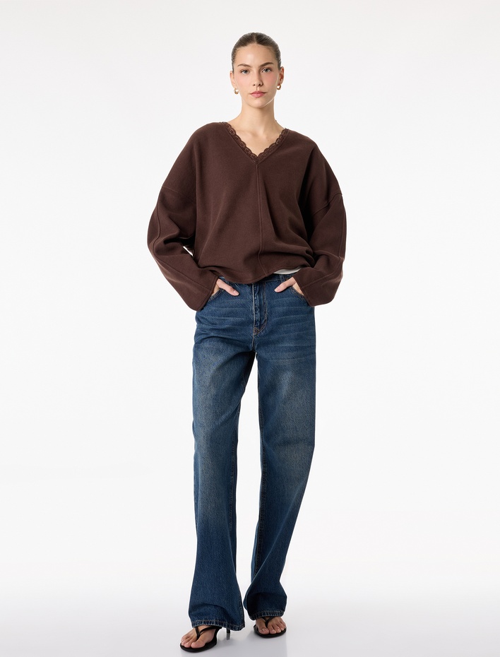  Uzun Kollu Dantel Detaylı V Yaka Sweatshirt