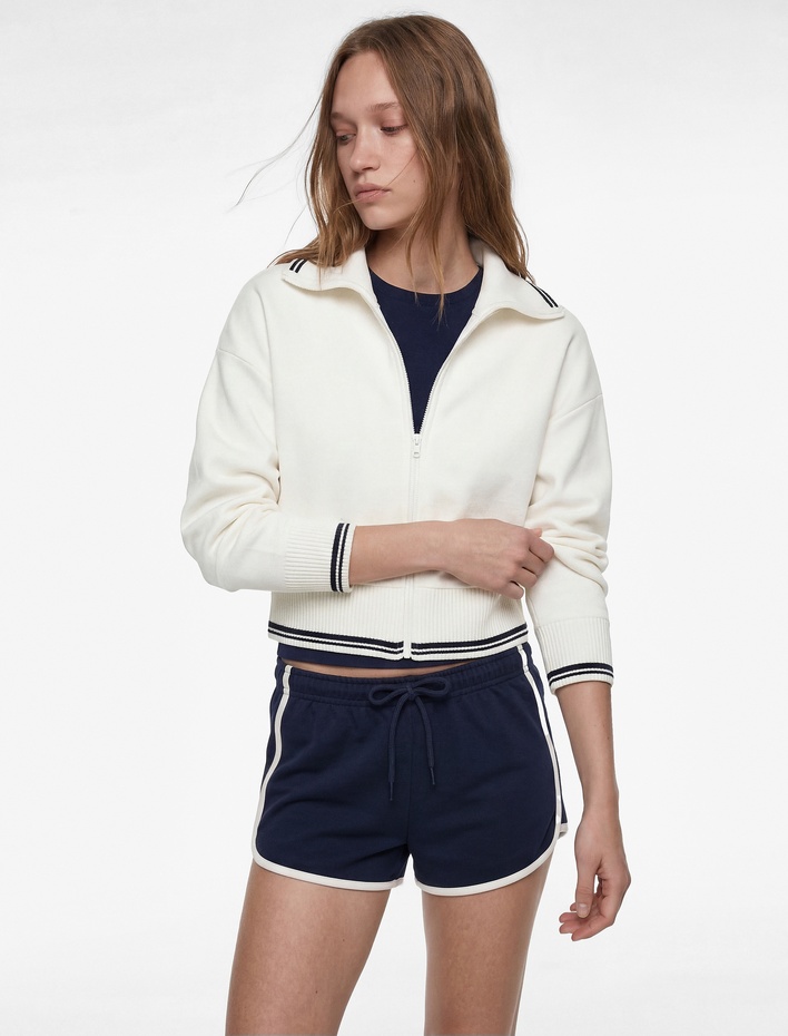  Şardonlu Dik Yaka Biyeli Uzun Kollu Fermuarlı Sweatshirt