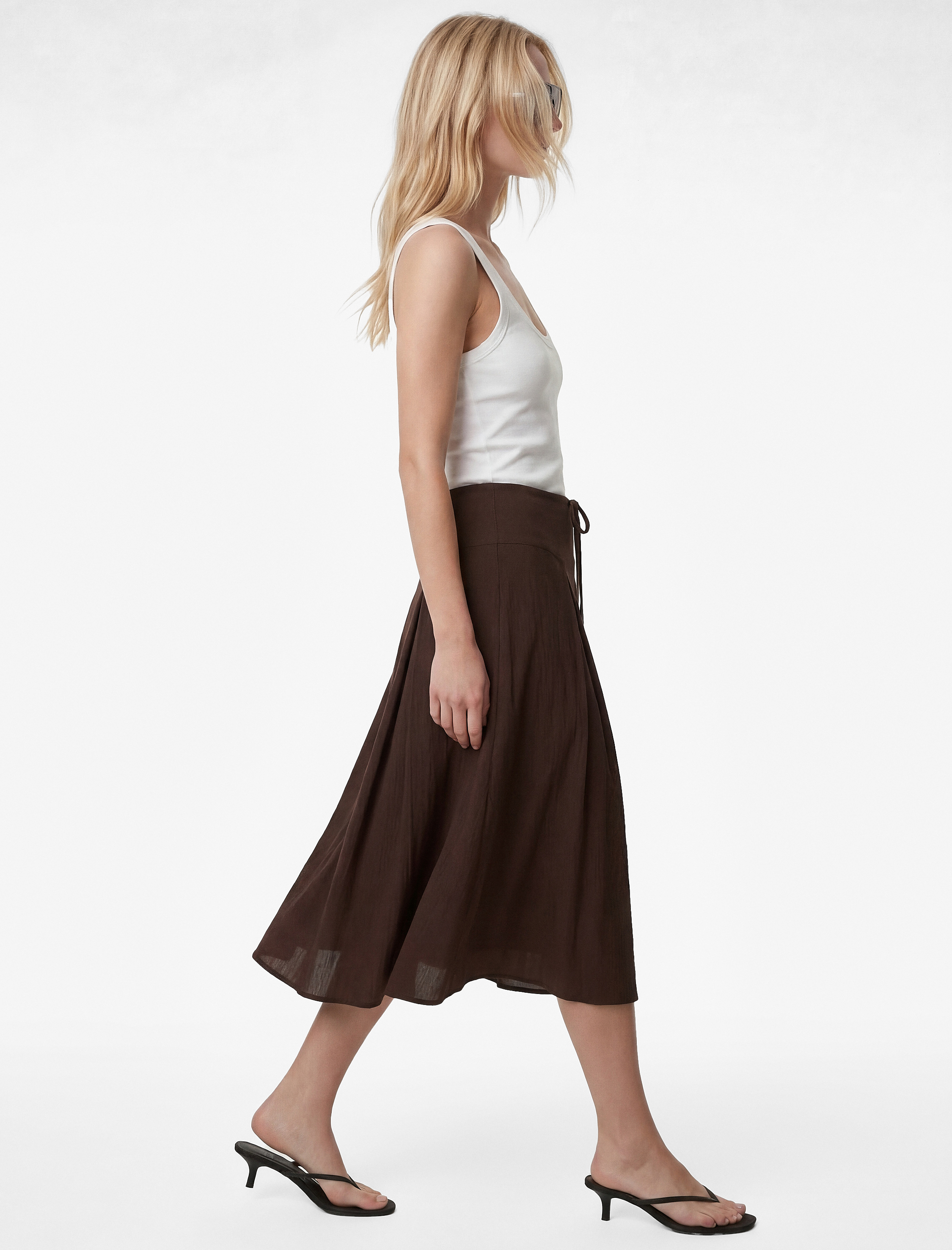   Viskon Kumaş Beli Bağlamalı Dokulu Çan Kesim Midi Etek