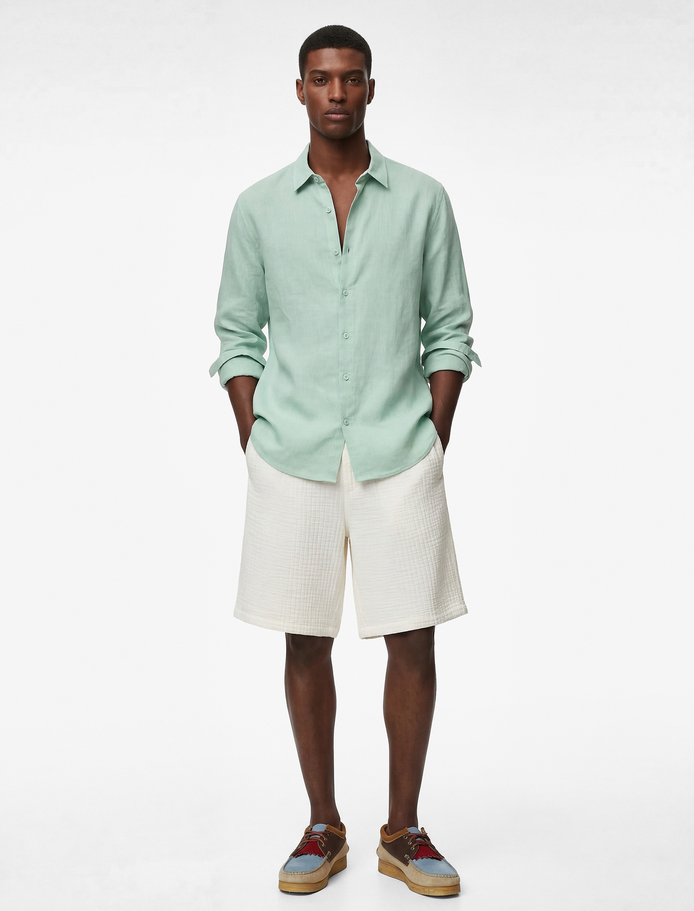 Regular Fit Düğmeli Yaka Uzun Kollu Keten Gömlek