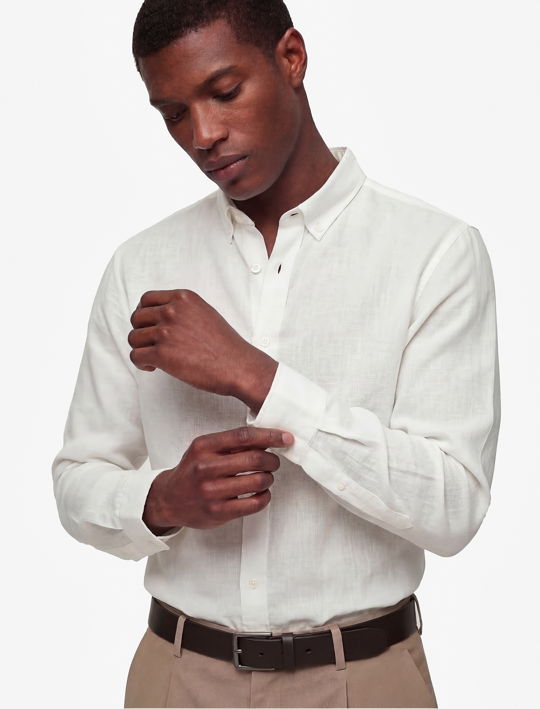 Regular Fit Düğmeli Yaka Uzun Kollu Keten Gömlek - Görsel 2