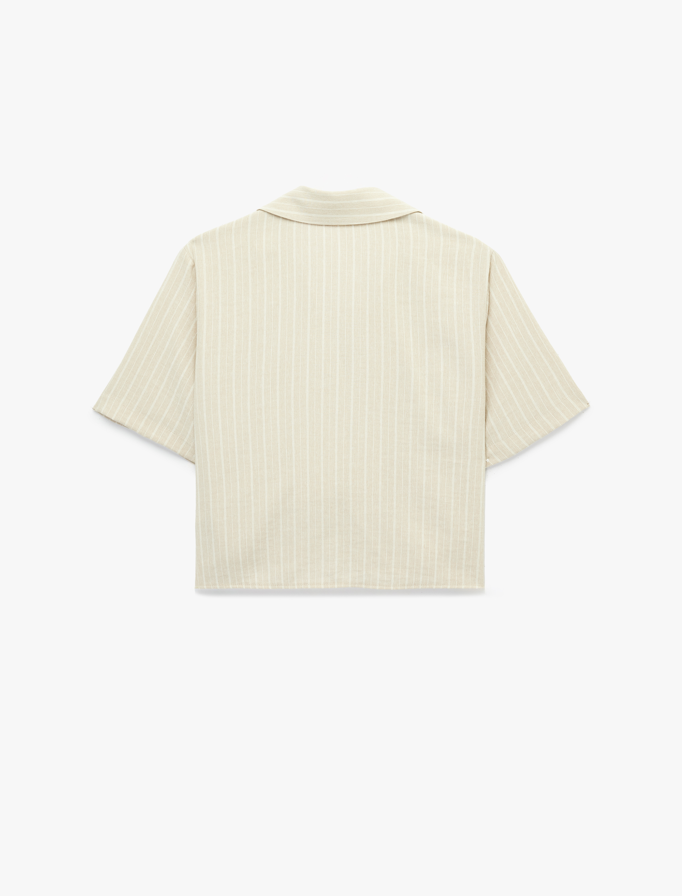   Regular Fit Kaçık Yaka Kısa Kollu Crop Gömlek