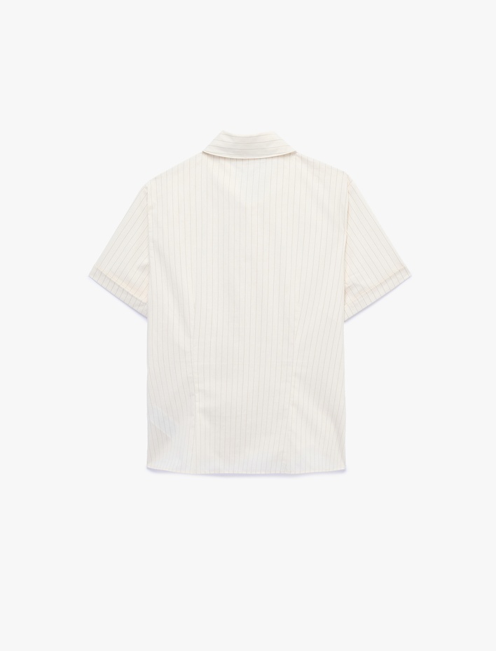  Regular Fit Kısa Kollu Klasik Yaka Düğmeli Pamuklu Poplin Gömlek