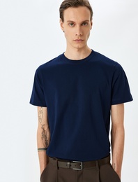 Pamuklu Bisiklet Yaka Regular Fit Kısa Kollu Basic Tişört