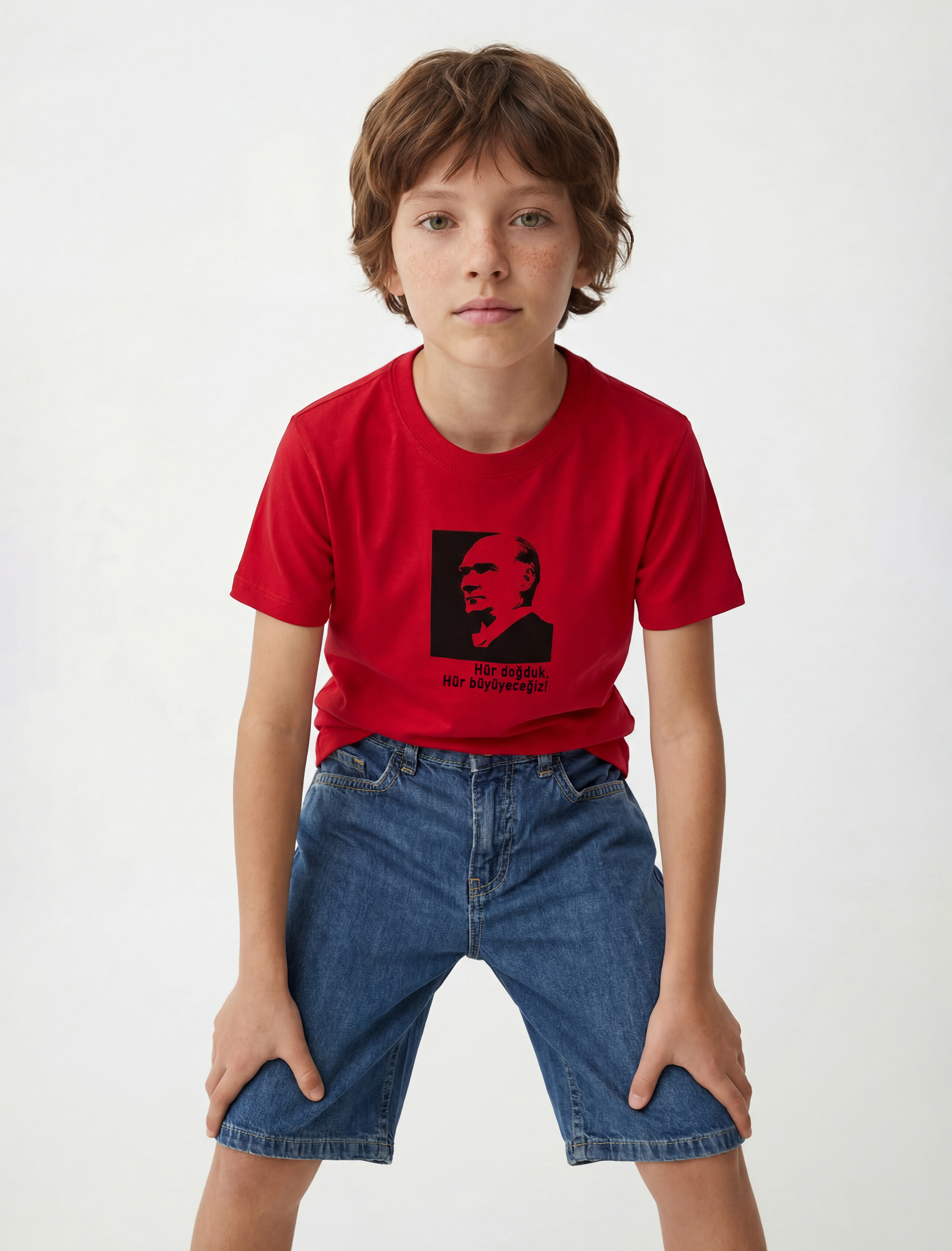  Erkek Çocuk Pamuklu Kısa Kollu Bisiklet Yaka Atatürk Baskılı Tişört